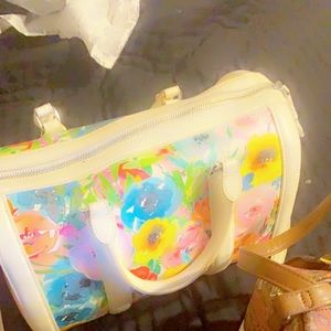 White bag very much like new